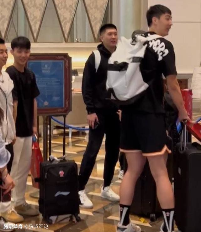 亚洲欧美大片