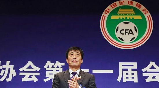 健身教练和埃洛罗演员